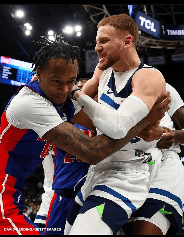 关于美洲杯训练课后走向成谜;明尼苏达森林狼主帅复盘;气氛紧张;资深球员宣示担当的信息 关于美洲杯训练课后走向成谜;明尼苏达森林狼主帅复盘;气氛紧张;资深球员宣示担当的信息