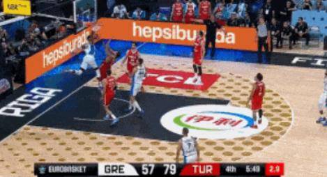 字母哥巅峰对决，Rookie与70激战勇士分钟，绝杀胜负难料！的简单介绍