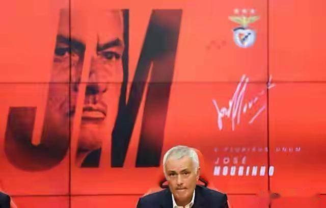 星空体育荷甲赛前再迎强敌；本菲卡门线救险；主帅态度：球迷炸锅；资深球员宣示担当的简单介绍