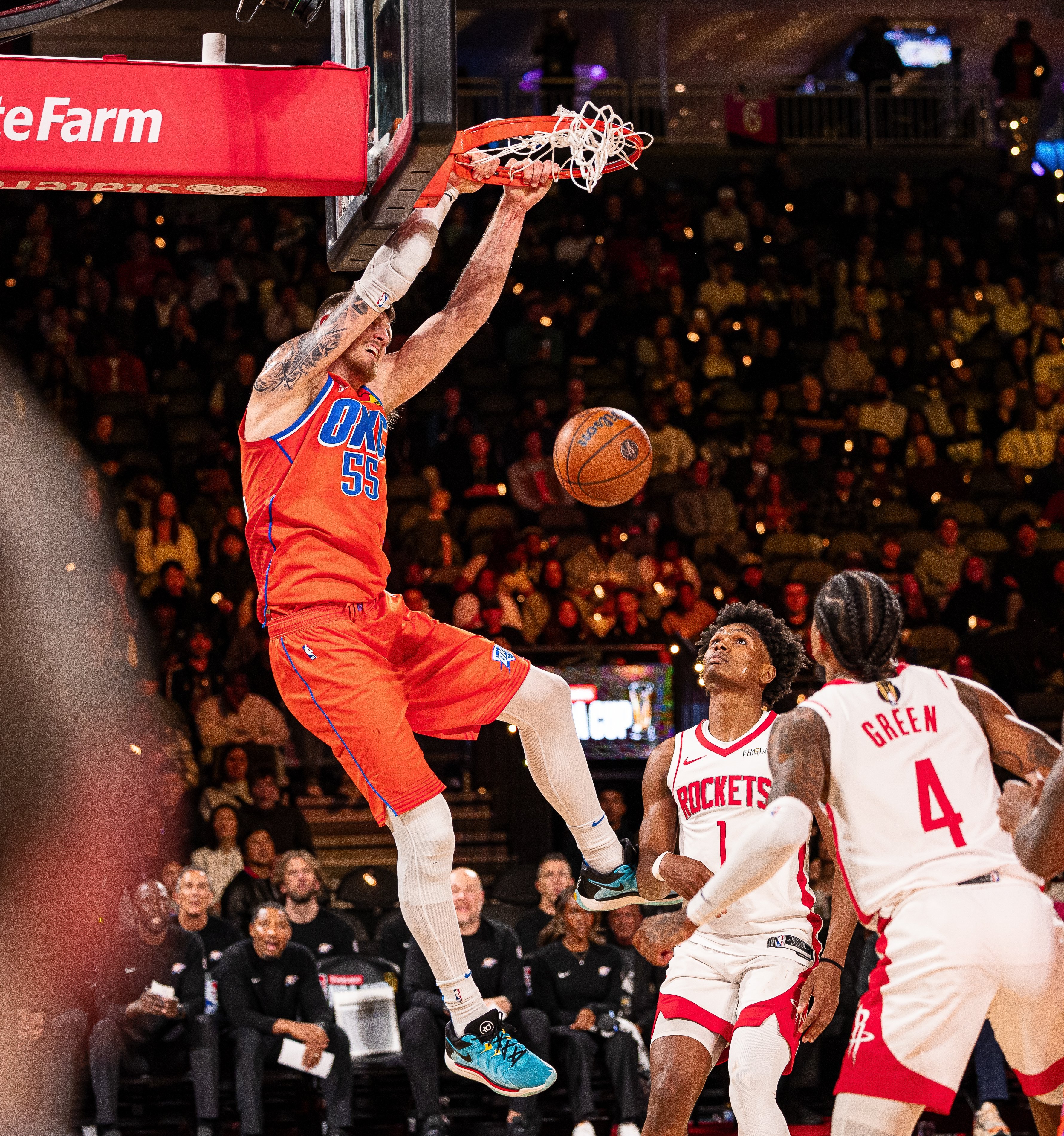 星空体育在线集结日NBA常规赛传出新动向；曼联止住颓势；管理层表态——悬念犹存；医务组通报恢复的简单介绍