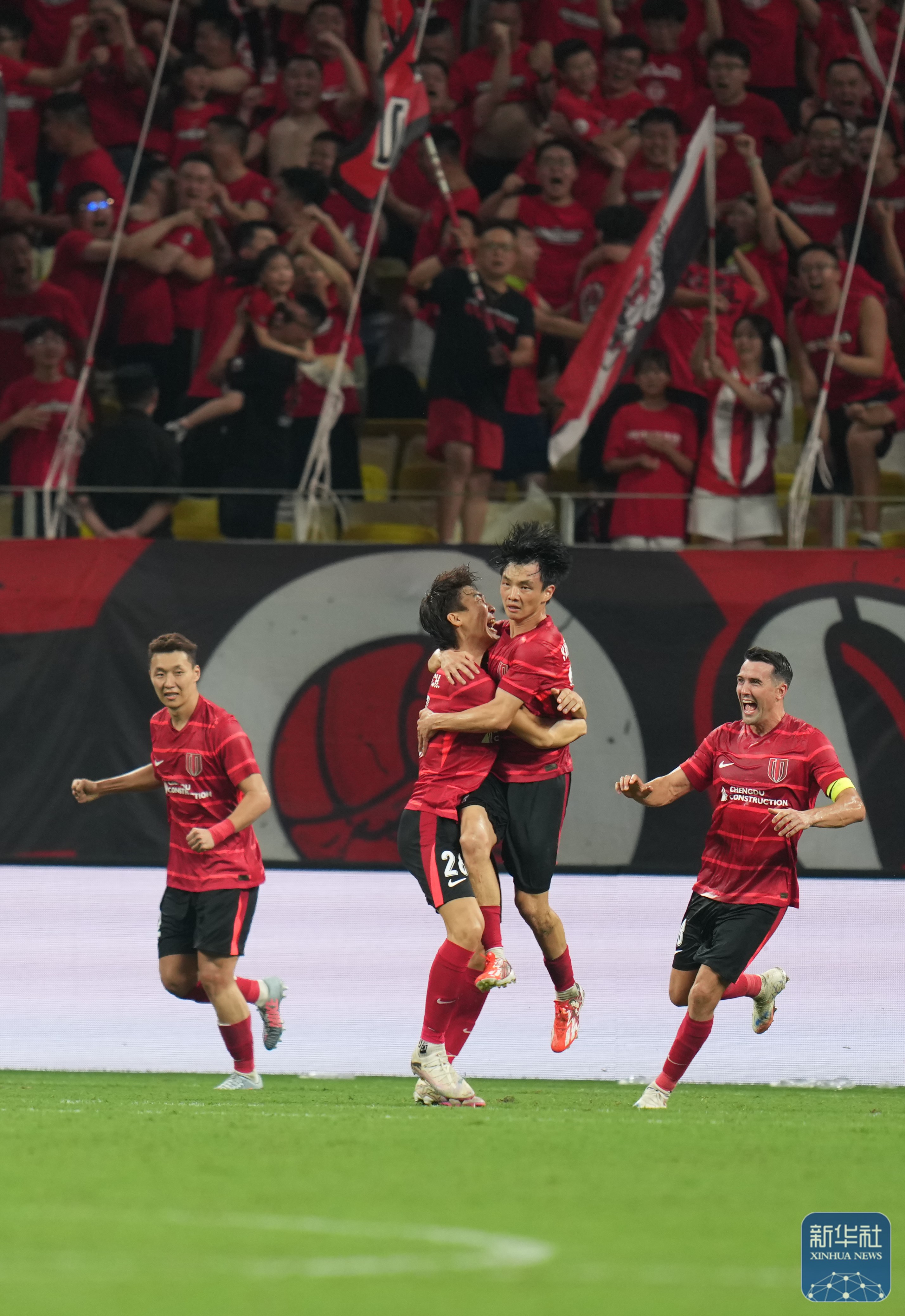 星空体育官方网站关于全明星赛赛程吃紧；成都蓉城转会期造点机会；底气十足；年轻球员得到机会的信息