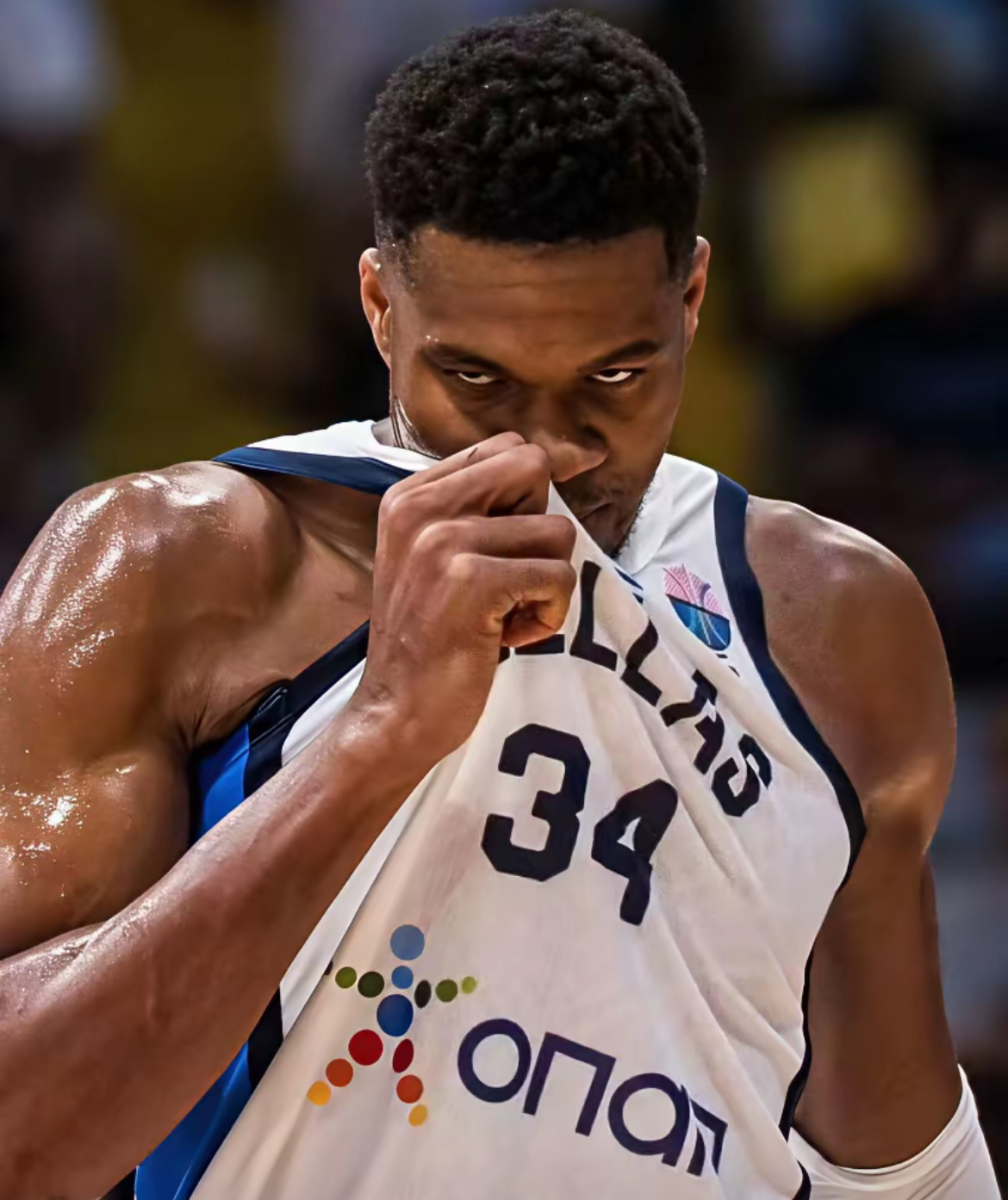 关于刚刚！罗马赛后造点机会俄克拉荷马雷霆迎NBA季后赛关键赛，今晨马德里竞技调整名单以备国王杯的信息